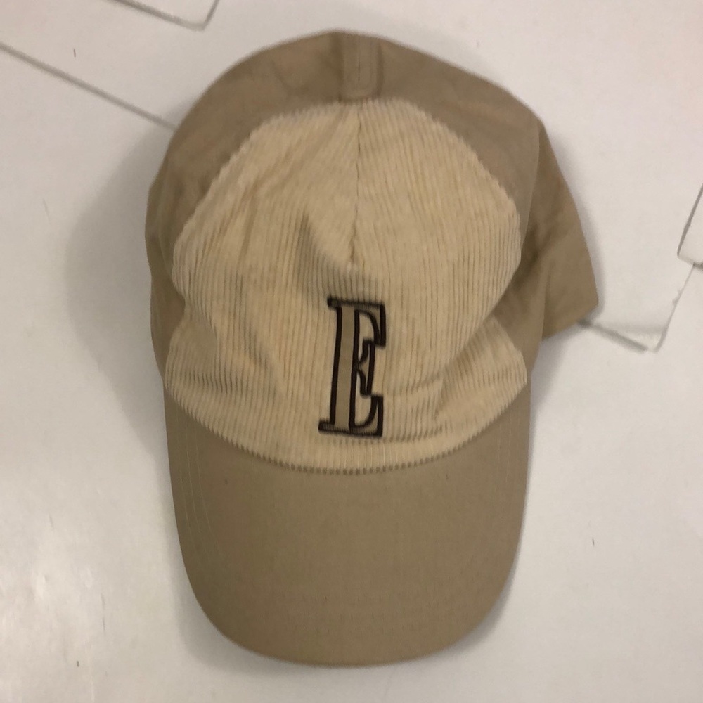 Elle Hat xs cream tan corduroy cotton excellent condition brand new